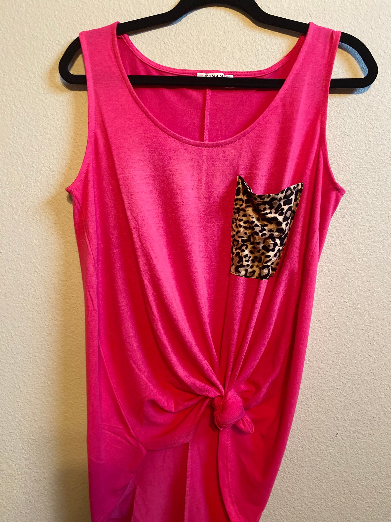 Hot Pink Leopard Pocket Tank